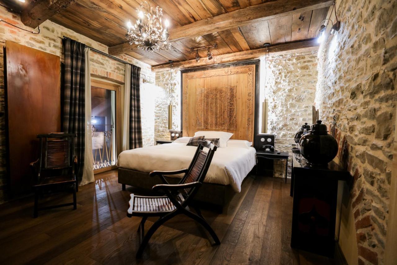 La Piazzetta Degli Artisti - Boutique B&B Bossolasco Екстер'єр фото