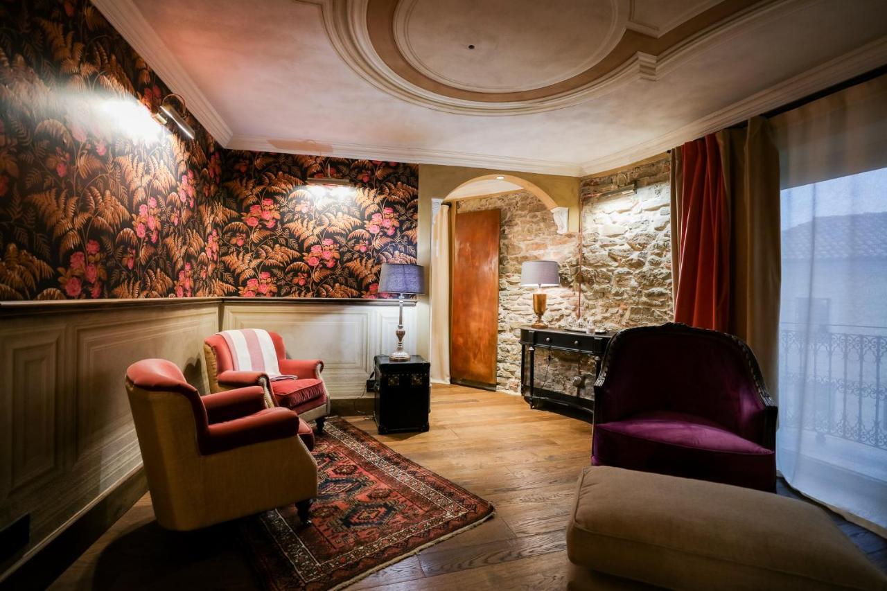 La Piazzetta Degli Artisti - Boutique B&B Bossolasco Екстер'єр фото