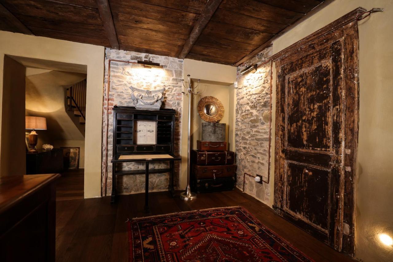La Piazzetta Degli Artisti - Boutique B&B Bossolasco Екстер'єр фото