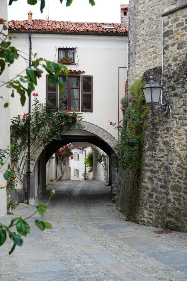 La Piazzetta Degli Artisti - Boutique B&B Bossolasco Екстер'єр фото