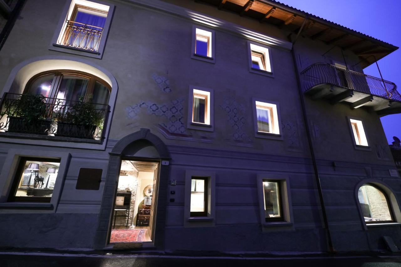 La Piazzetta Degli Artisti - Boutique B&B Bossolasco Екстер'єр фото