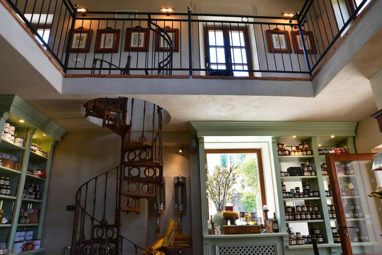 La Piazzetta Degli Artisti - Boutique B&B Bossolasco Екстер'єр фото