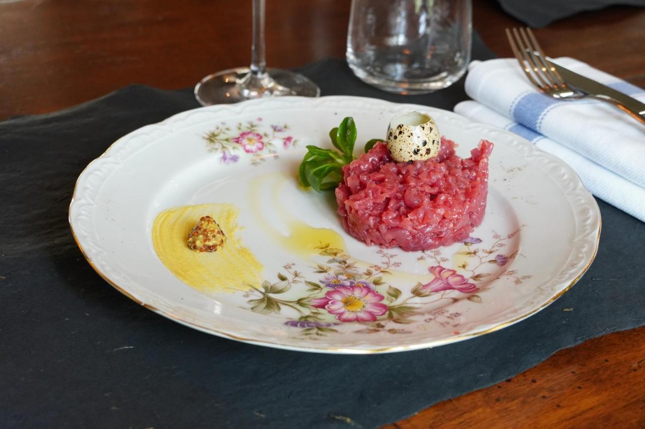 La Piazzetta Degli Artisti - Boutique B&B Bossolasco Екстер'єр фото